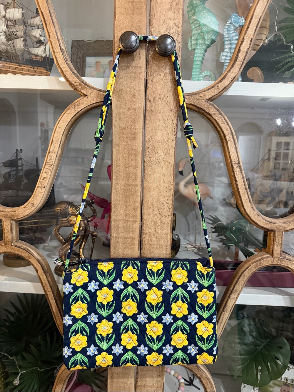 Vera Bradley Foxbury Crossbody Daffodils with Yellow Floral Print Navy Purse